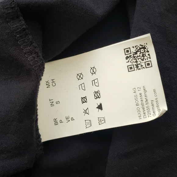 Hugo boss graphic tee - Picture 6 of 7